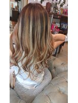 アメイズトーキョー 札幌大通(Amaz! tokyo)&nbsp;シールエクステで、ノーダメージ・バレイヤージュ