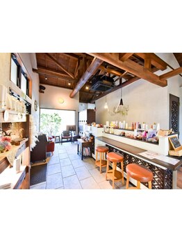 古民家風の落ち着いたサロン。オーダーメイドの施術と丁寧なカウンセリングであなたの魅力を引き出します！