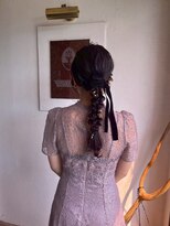 美容室 メザミー MESAMIES お嬢様編み込み立体感編み下ろし★結婚式二次会お呼ばれドレス