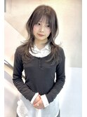 ハイレイヤー　韓国ヘア　レイヤーカット　透明感カラー