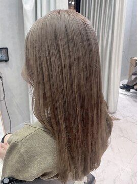 ミル(1001 mille) イルミナカラー/イノアカラー/ホワイトベージュ