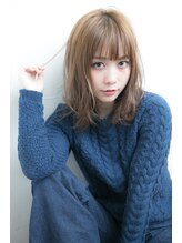 アイナ(aina) ゆるふわパーマの切りっぱなしレイヤーボブ　20代/30代/40代