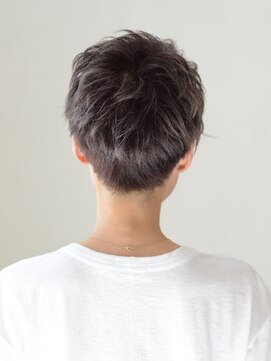 アース 大曽根店(HAIR&MAKE EARTH) 外国人風×パンクベリーショート【EARTH大曽根】