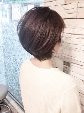 ミッシェル アフロート(michelle afloat) 10代20代30代40代50代小顔ひし形Cカーブショートレイヤー