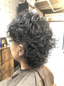 アルファベットシーガム(C gam) くりくりセンターパートスパイラル2020改