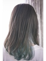 アウラ&nbsp;インナーカラー×グリーン