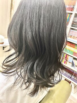 トリコ ヘア デザイン(Trico Hair Design) ミディアムレイヤー