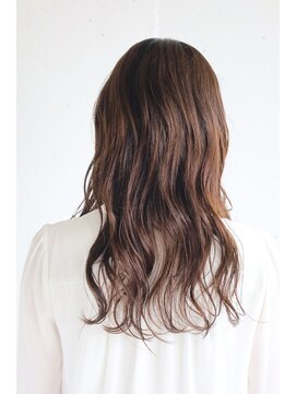 ヘアー 4038(HAIR.4038) ふんわりツヤウェーブ