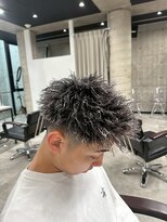 イーラ(era)&nbsp;メッシュツイストパーマ/メンズ/刈り上げ/眉毛/ツイスト