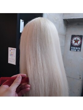 ホワイトベージュ