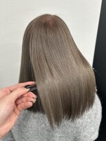 ピリオド 赤坂(Period.) ミディアム ミルクティー ブリーチなし 白髪ぼかし 髪質改善