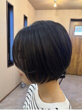 ロク(6)&nbsp;まるっと可愛めショートボブ