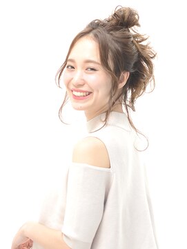 アース 名駅サンクチュアリ(HAIR&MAKE EARTH) お団子アレンジ☆