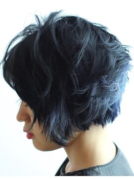 フォーム(FORM) 暗髪とネイビーブルー