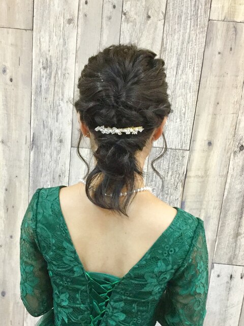 結婚式やパーティー イベントのヘアセットはムーンにどうぞ！