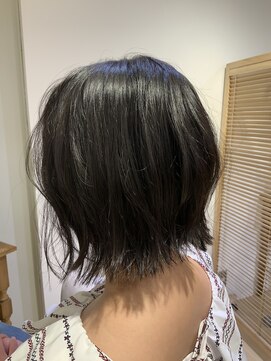 ユーネリー(U-NERY) 外ハネスタイル