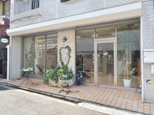 アバシュ A V A S Hの雰囲気（東急東横線妙蓮寺の愛されサロン HOT PERRER Beauty 初登場 !）