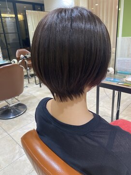 ネオリーブソラ 相模大野店(Neolive sola) 丸みショート/アッシュカラー