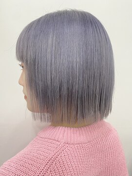 ヴィアルス 美園店(VIARS) ホワイトラベンダーグレー/切りっぱなしボブ