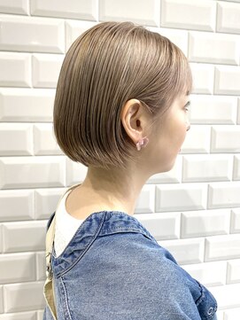 アピィス(APPiiS) スタイリング簡単☆ミルクティーベージュミニボブ