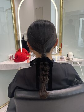 六本木美容室 白金店 結婚式ヘアセット タイト編みおろし×リボンアレンジ