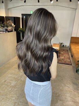 メリー オオサカ(Merly Osaka) 人気！中明度ブラウンハイライト