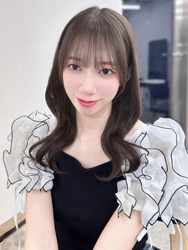 フォンズ(FONS) 品よく可愛い韓国くびれミディアム*シースルーぱっつん前髪