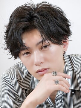 エイド 渋谷(aid) 毛流れコンマバングフェザーパーマ刈り上げツーブロックビジネス