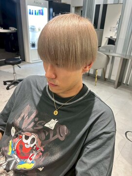 メンズサロン キング 心斎橋店(Men’s salon K!ng) ホワイトメッシュ/ツイスト/ツイスパ/パーマ/メンズ/眉毛/心斎橋