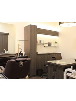 周りを気にする必要のない完全個室サロンです。思い切りリラックスできます！