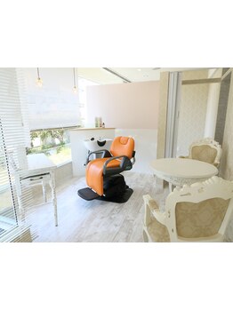 【全室完全個室】プライバシーを守り、安心して寛げる空間を実現！お客様の「美」と「悩」に応えます。