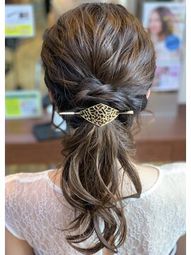 エディット アンド 緑地(Edit&) ヘアアレンジ、ヘアセット