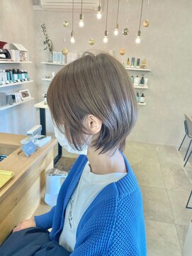 イーズヒュウ(ease HUE.) ショートボブ