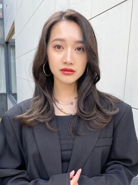 トルネード(TORNADO) 韓国風へア 外国人風へア くびれヘア グレージュブラウンM0904