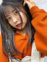 エル(EL by green) 《tomi》ミディアムレイヤー×イヤリングカラー