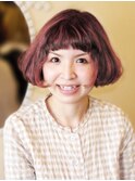 ピンクブラウン/アメリ風のオンザコンパクトボブ