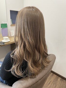 ロア(Roa) ダブルカラー＊ミルクティーベージュ