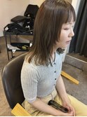 オリーブベージュミディアムヘア