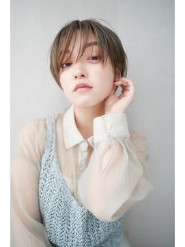 ギークス(GEEKS) 【GEEKS渋谷】グレーアッシュ/ハンサムショート/冬カラー/透明感