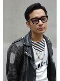 メガネにあう髪型　ベリーショート　七三ショート
