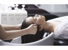 【Erika】ディプロマ取得済みのヘッドスパ技術をぜひご体感ください@erika_____picpear