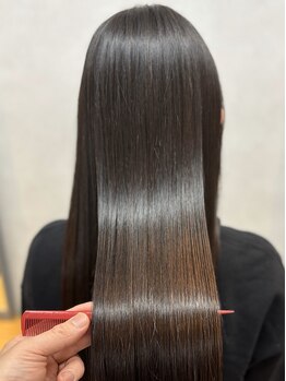 アイノア カラン 神田(AInoa calan)の写真/全ての施術にヘアエステ付き♪継続することで髪のダメージを軽減し、グレイカラーも綺麗な仕上がりに！