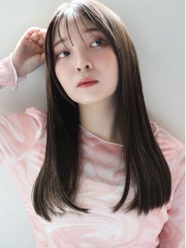 思わず触れたくなるようなうる艶ヘア◎ダメージを最小限に抑えた施術で、ナチュラルな艶ストレートが叶う☆