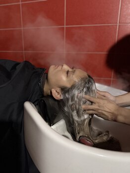クールドセリエ 新宿南口店(Coeur de cellier)の写真/癒しの空間で極上のヘッドスパ体験を。日々の疲れを癒したい方へ、極上のリラックス時間をお届けします。