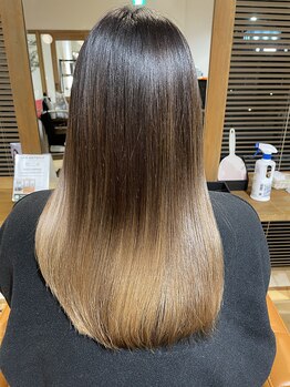 エプタ(epta)の写真/ダメージ毛・エイジング毛もご相談ください◎手触りなめらかで艶のあるナチュラルストレートを叶えます♪