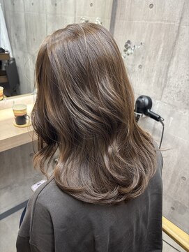 アリアバイエクラート 新宿南口店(ARiA by ECLART) ラベンダーベージュ/ベージュ/明るめカラー