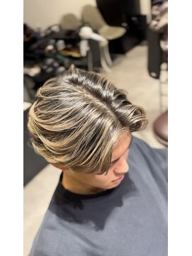 ブル(b.u.l.l.) シャドールーツ