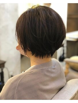 カリーナ(Carina) 〈キシタクヘアー〉襟足スッキリショート