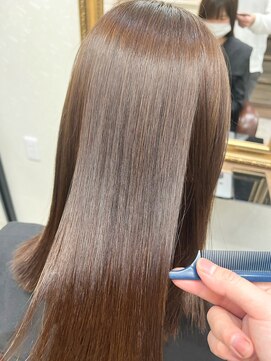 クラッチ トリートメント アンド ヘッドスパ 江坂(CLUTCH) 大人可愛い小顔/美髪/ツヤ髪/髪質改善/縮毛矯正A4