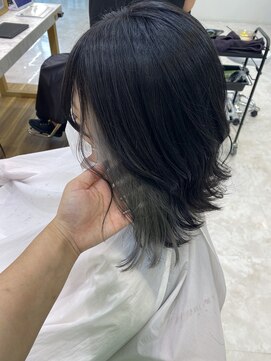 アプリバイリアン 浦和2号店(appri by Rien) イヤリングカラー/グレー/切りっぱなしボブ